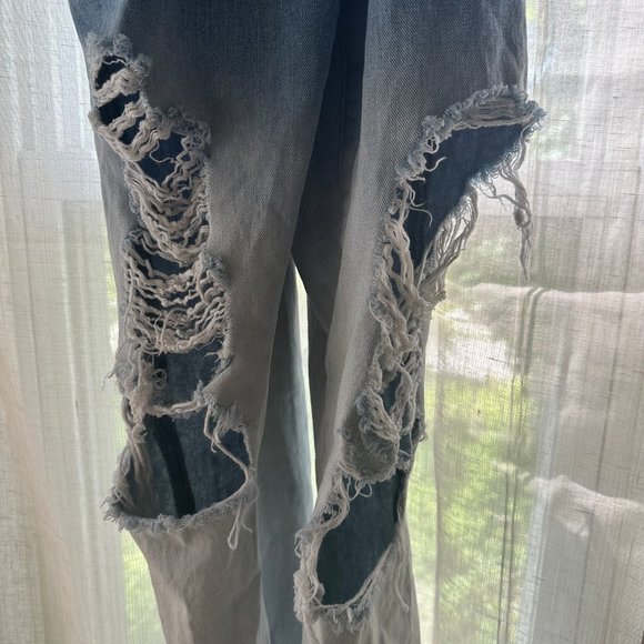 Distressed Overall Jeans, bleached ombre light blue denim - 90s Style - Picture 5 of 8